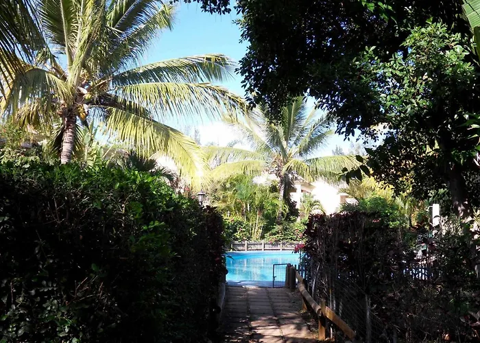 Beachfront 2 Bedroom-House - Tilacaze