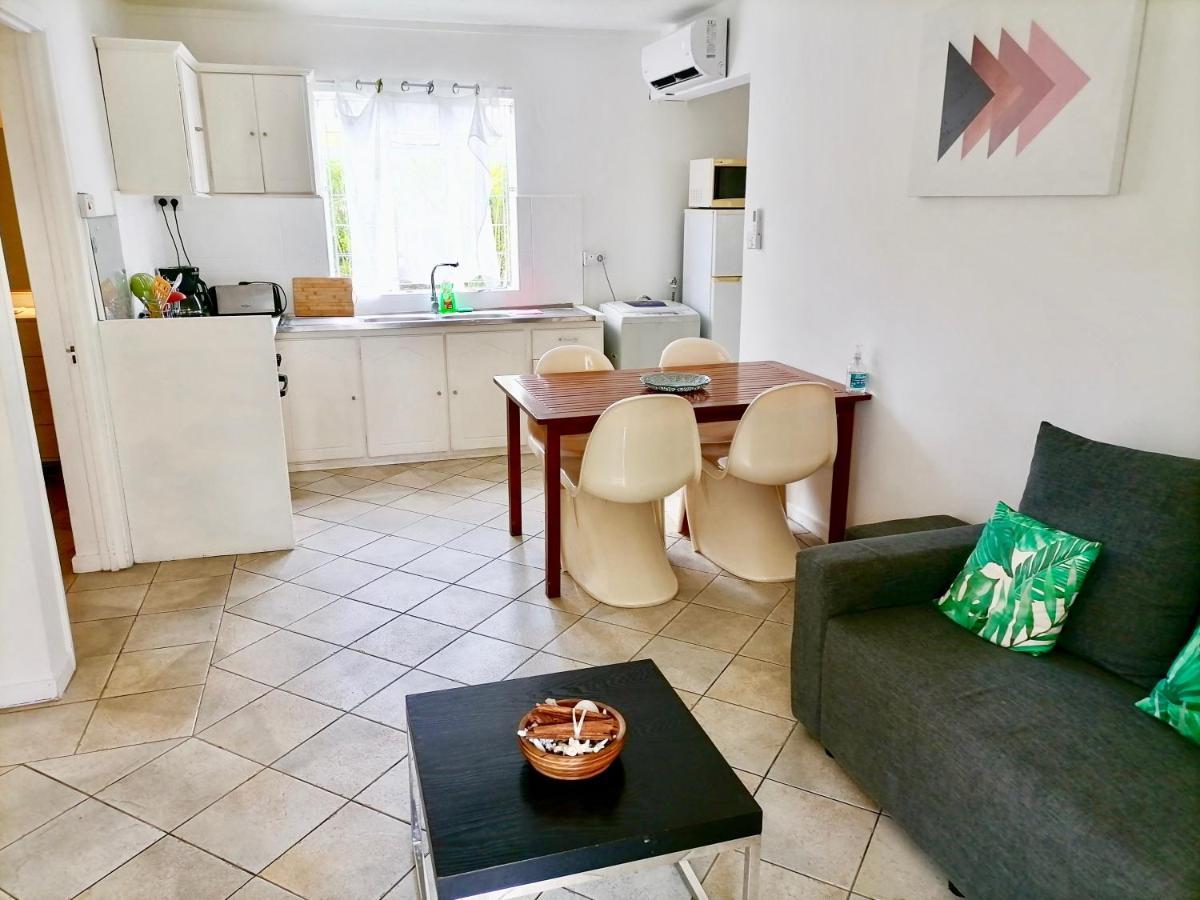 Beachfront 2 Bedroom-house - Tilacaze